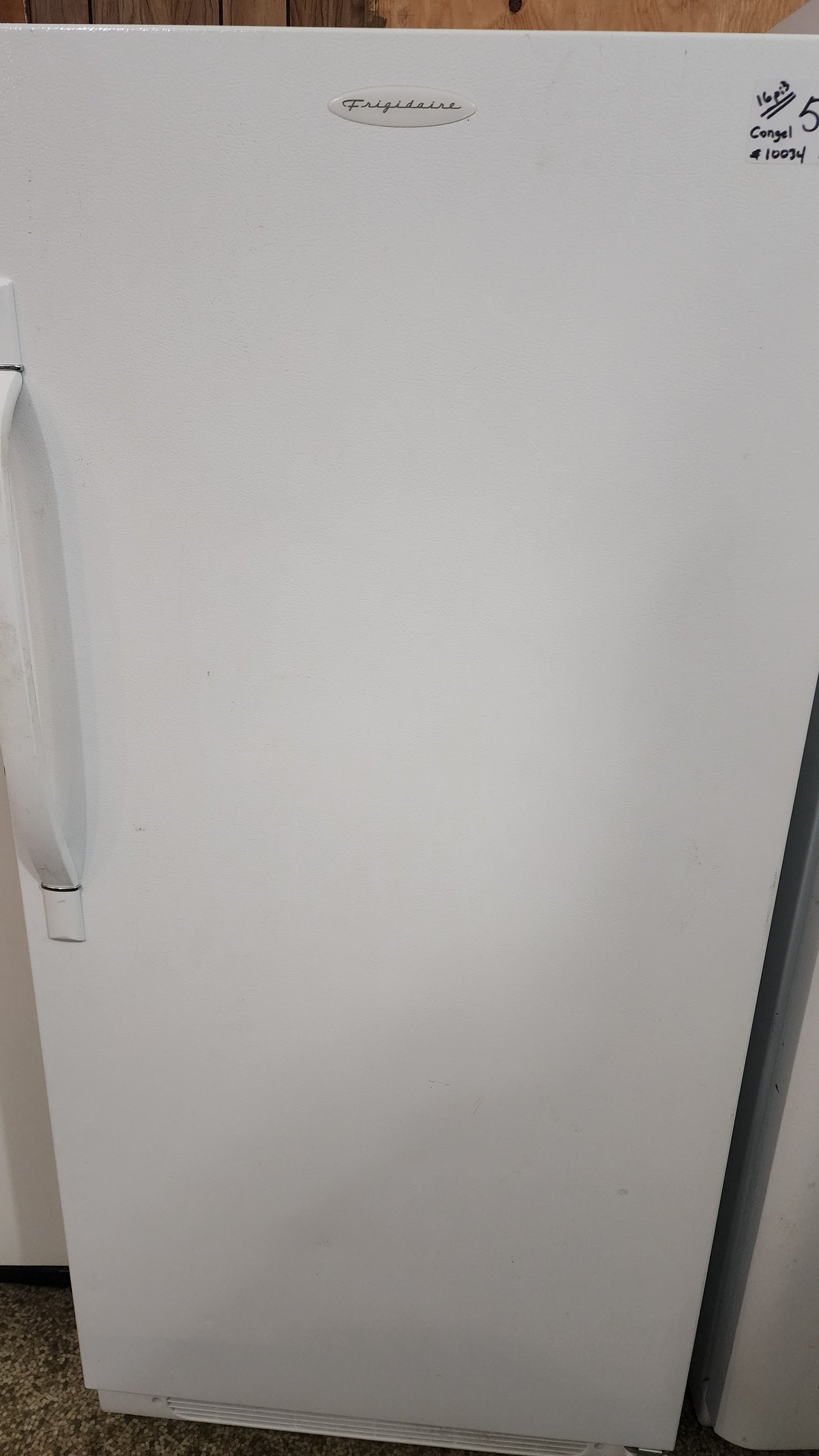Frigidaire Frigidaire freezer in white