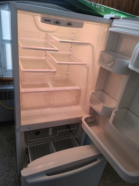 Réfrigérateur Maytag en blanc