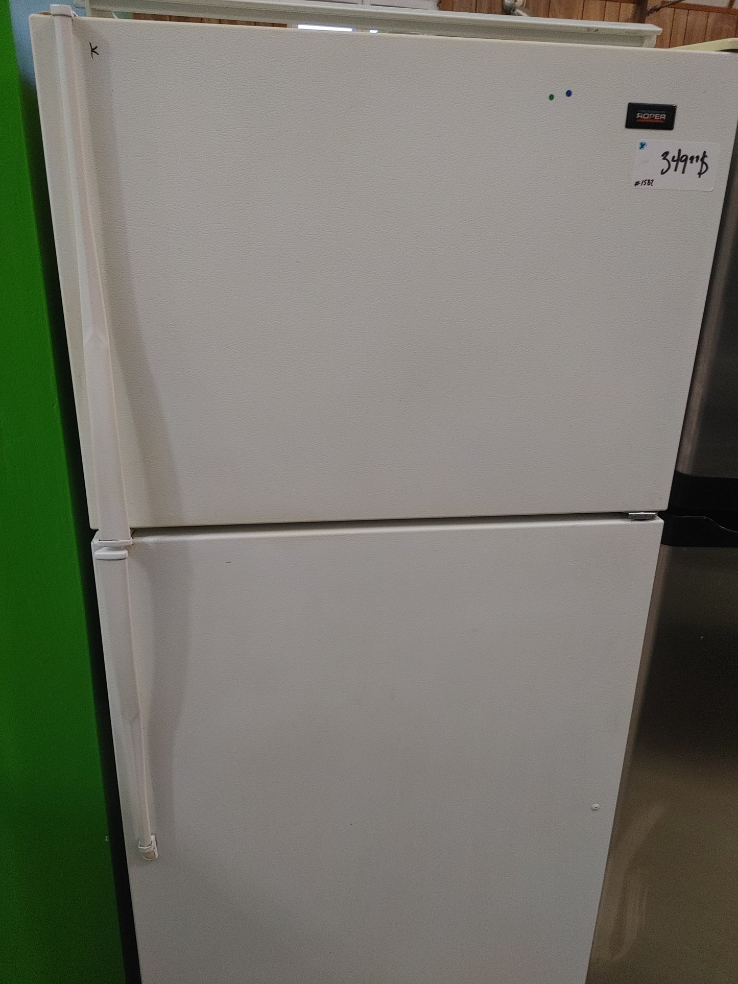 Roper Refrigerator in white