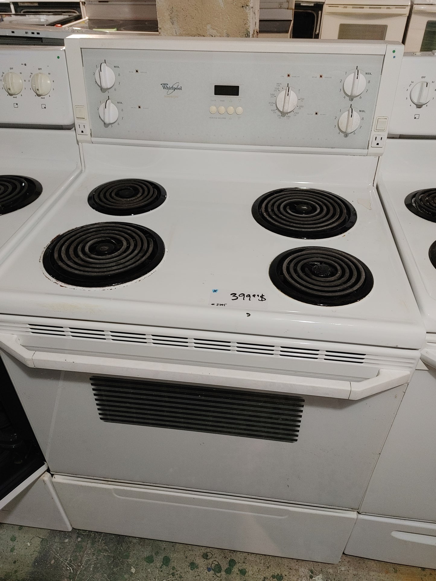 Whirlpool Stove in white