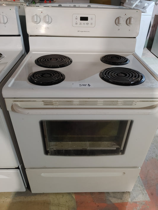 Cuisinière Frigidaire en blanc