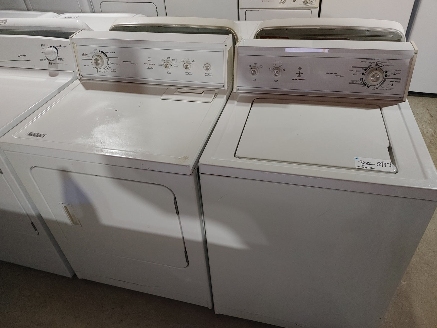 Kenmore Washing machine in white