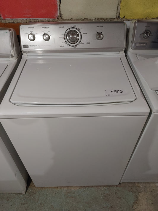 Laveuse Maytag en blanc