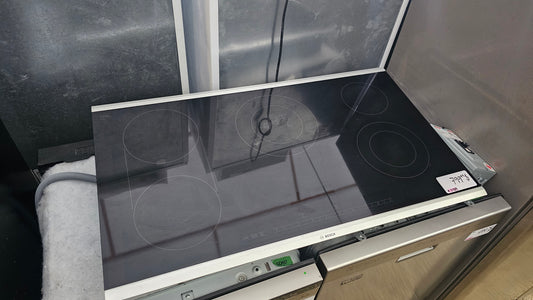 Bosch Ceramic Glass Electric Cooktop 32" 1/2 X 18" inch – Black