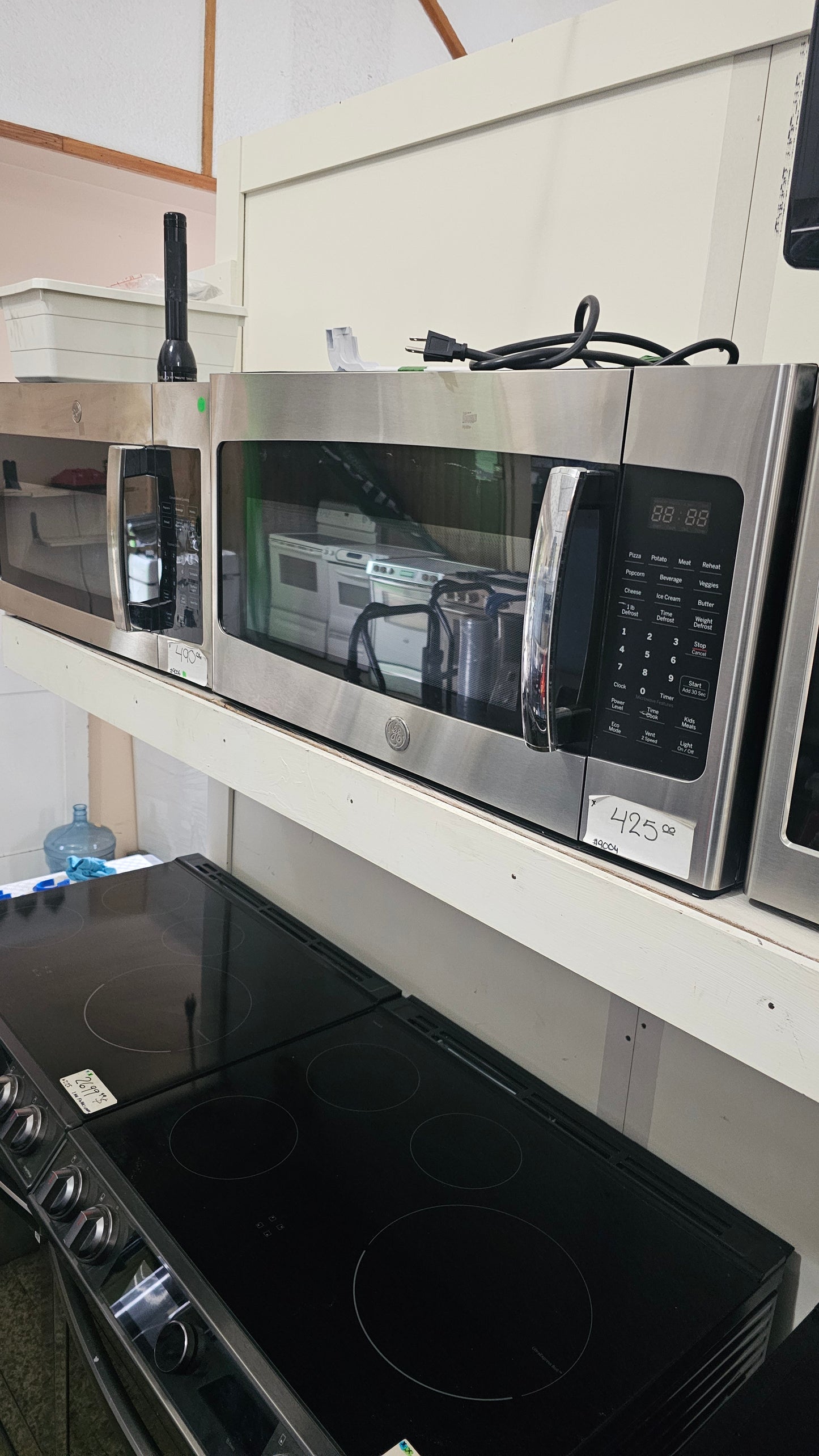 Four à micro-ondes Ge – acier inoxydable