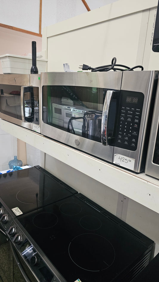 Four à micro-ondes Ge – acier inoxydable