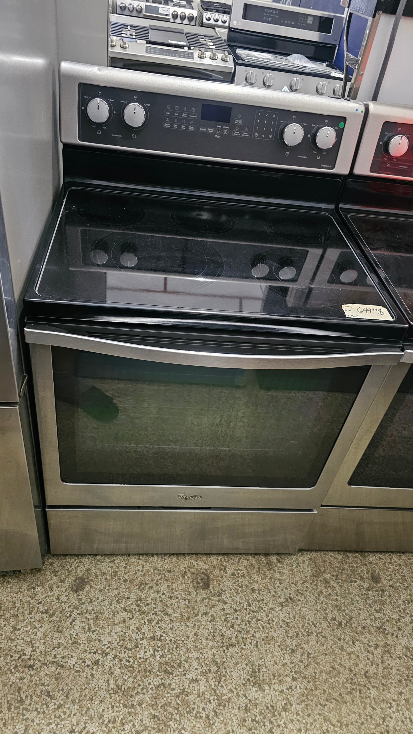 Cuisinière Whirlpool d’occasion - en acier inoxydable - Four à convection - Appareil abordable et fiable