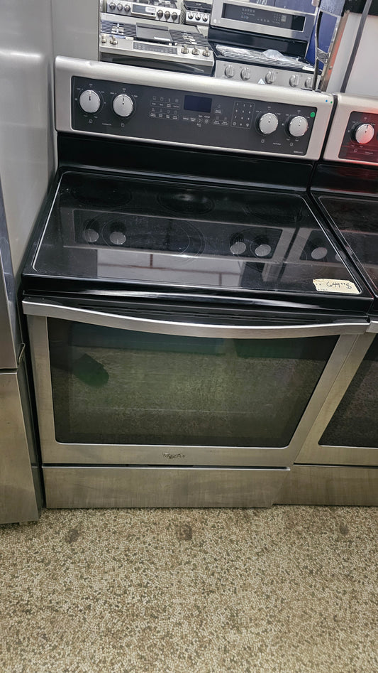 Cuisinière Whirlpool d’occasion - en acier inoxydable - Four à convection - Appareil abordable et fiable