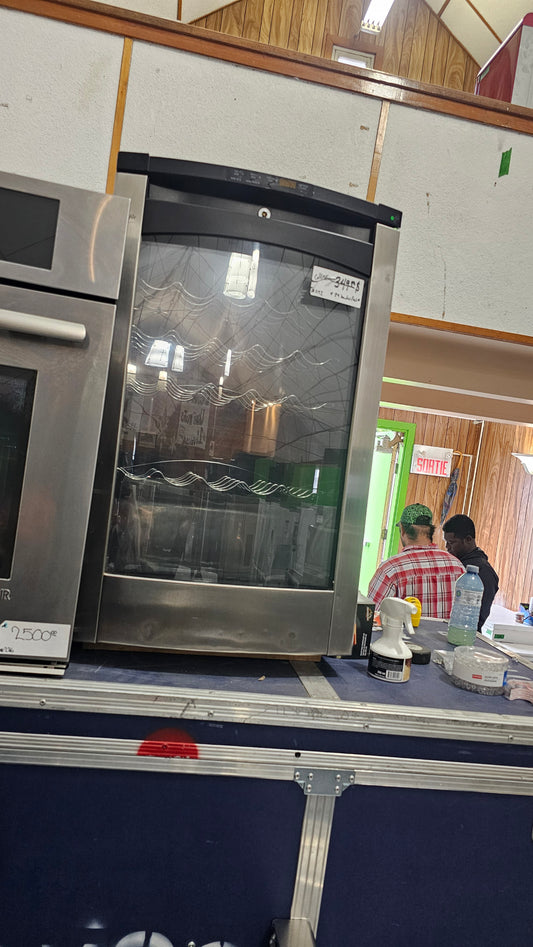 Frigo à vin Ge – en acier inoxydable