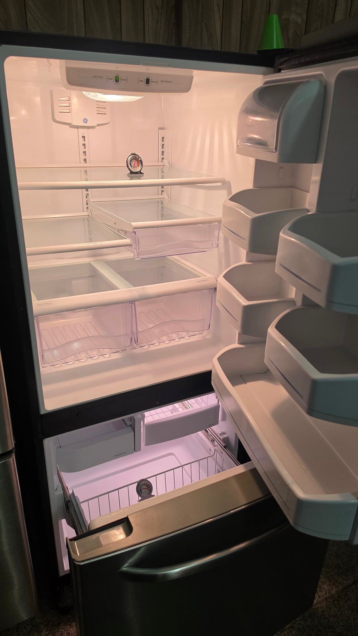 Ge refrigerator 30"X66"X27- stainless SKU#1748