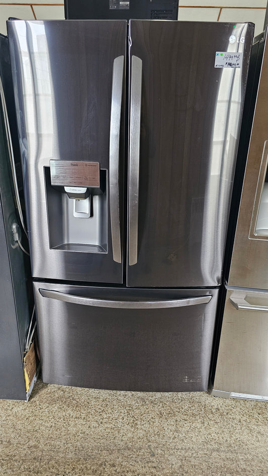 Réfrigérateur LG eau + glace – acier inoxydable de 36"