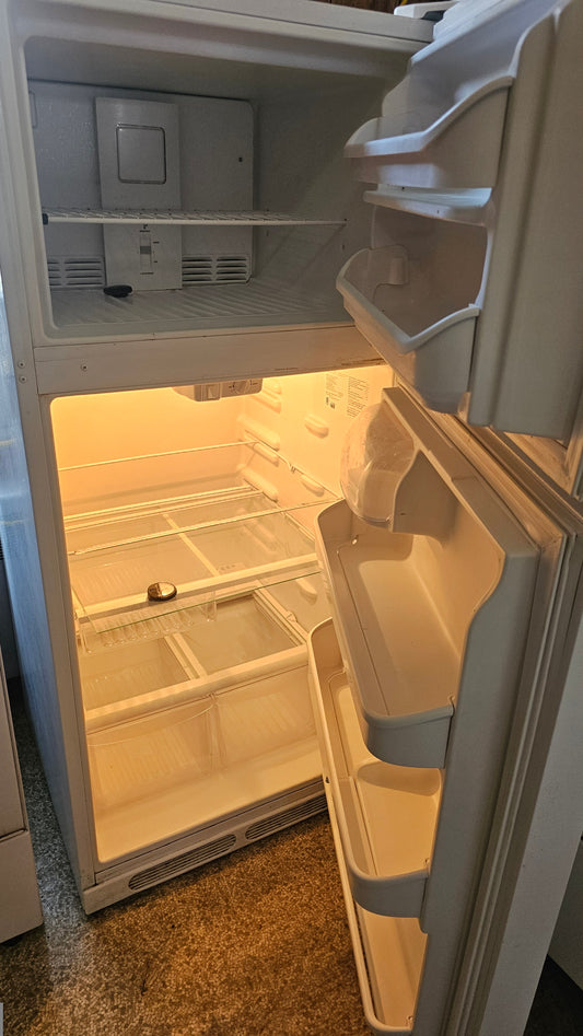 Réfrigérateur de marque TBD