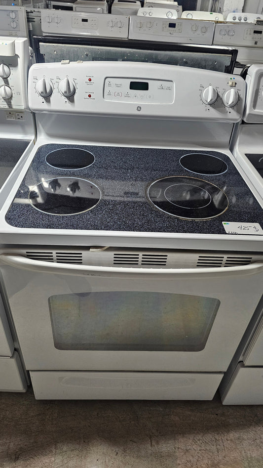 Ge – Cuisinière – Blanc – Usagé – Appareil usagé inspecté et testé