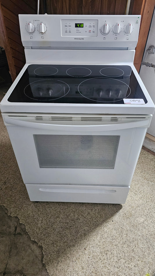 Cuisinière en verre en céramique Frigidaire – Blanche