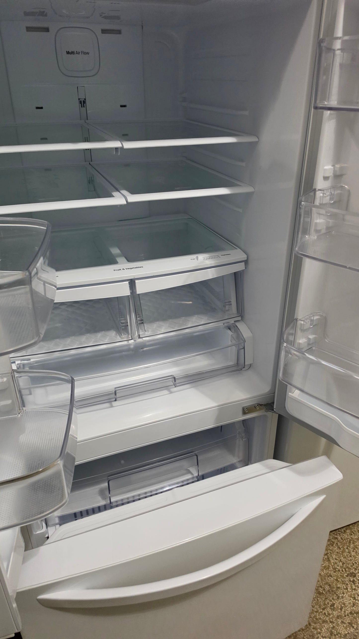 LG french doors refrigerator 30"X67.5"X27" - white SKU#1739