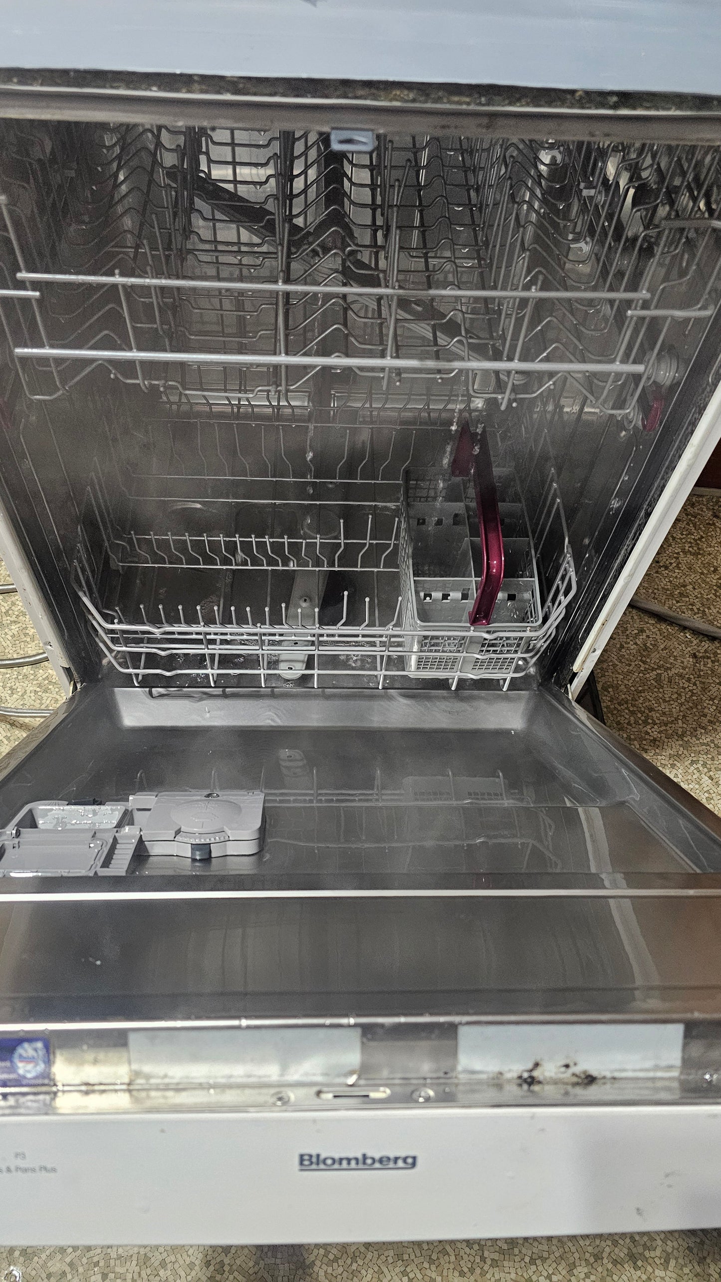 Laveuse de marque TBD