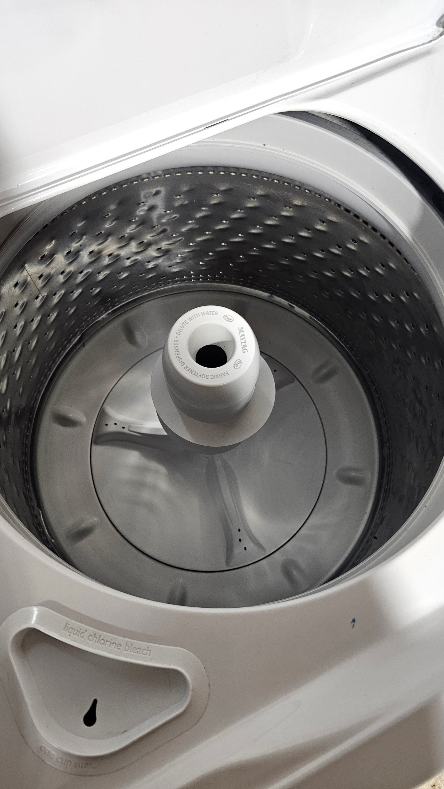 Laveuse Maytag à chargement supérieur - blanche