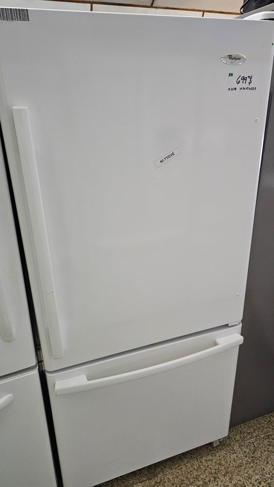 Whirlpool refrigerator - white SKU#1628