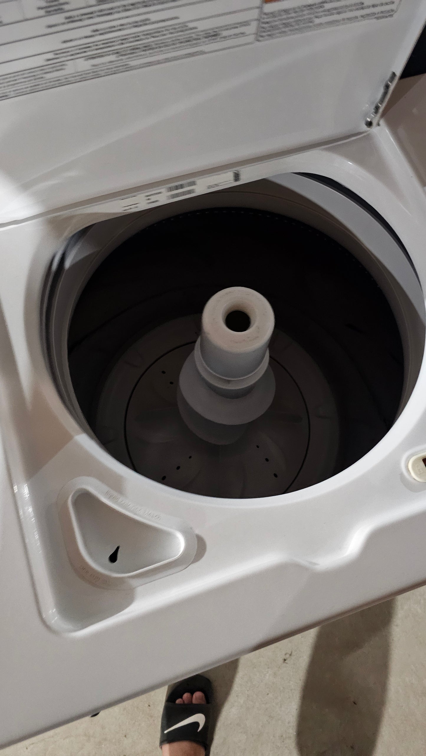 Laveuse et sécheuse Duo Maytag commerciales à chargement par le dessus - blanche