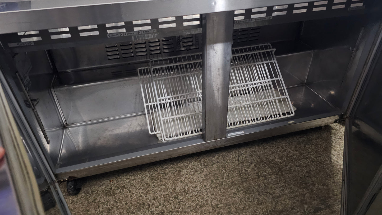 Réfrigérateur commercial Danair – Acier inoxydable (60 » x 47 » x 34 »)