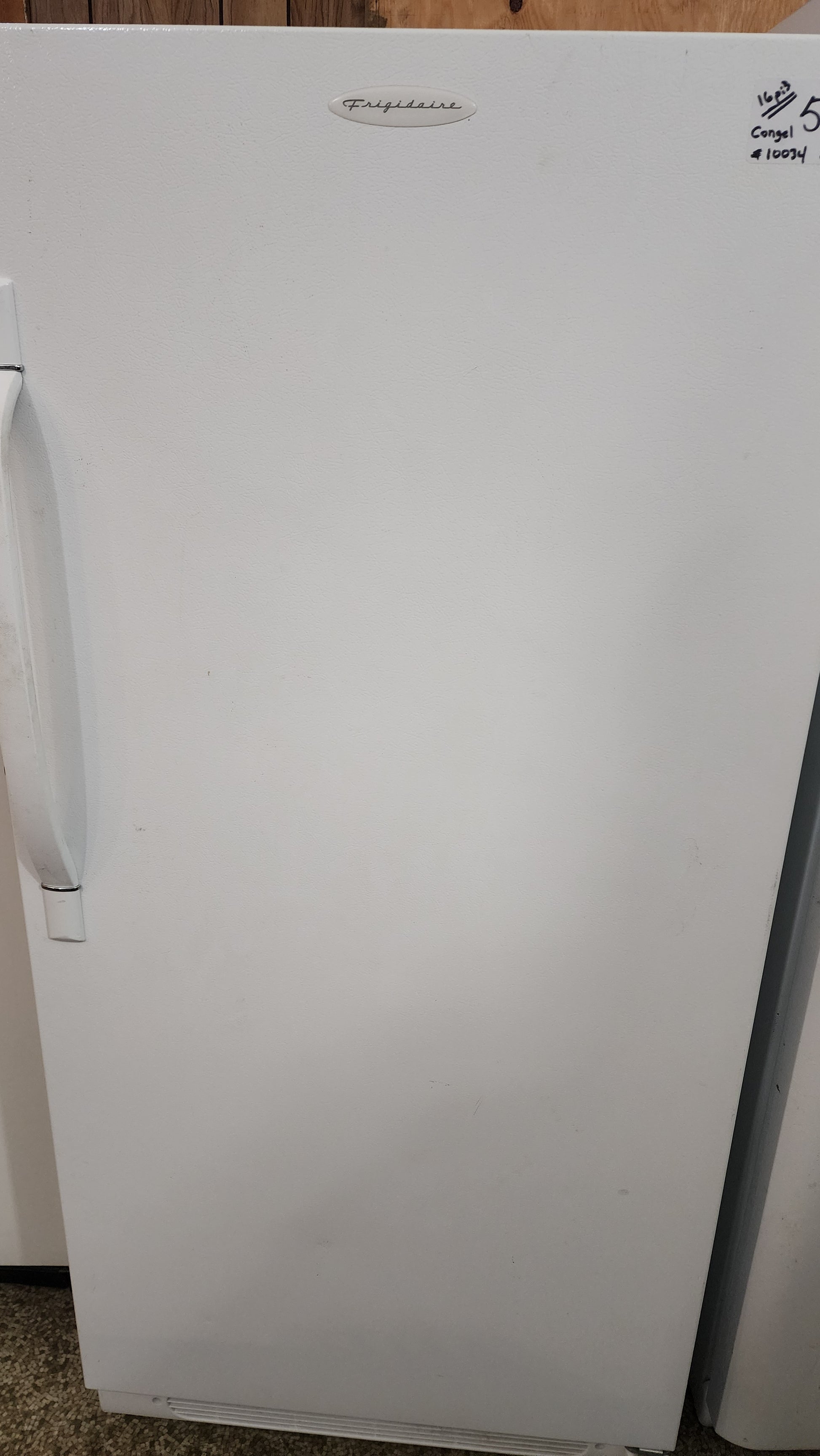 Frigidaire Frigidaire freezer in white