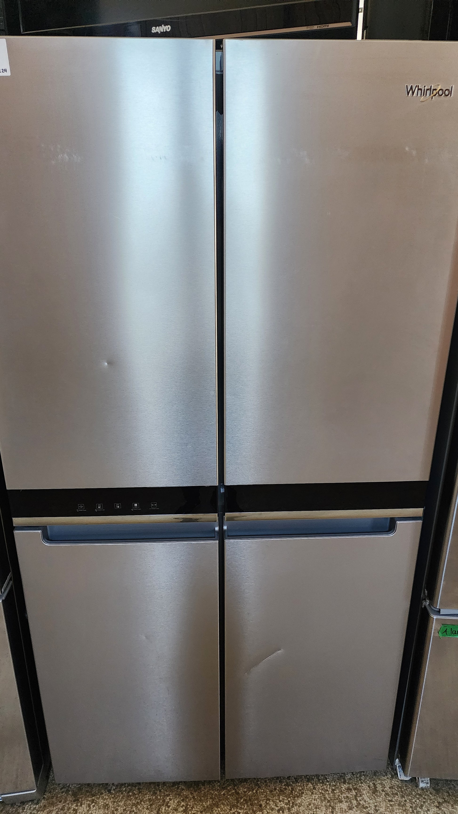 Whirlpool Whirlpool refrigerator in stainless