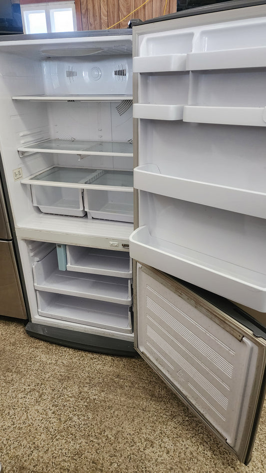 Samsung Samsung refrigerator in stainless