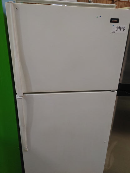 Roper Refrigerator in white
