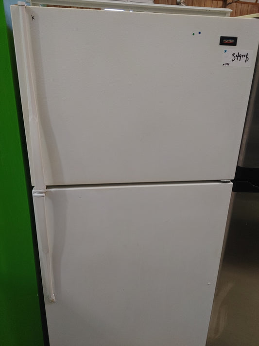 Roper Refrigerator in white