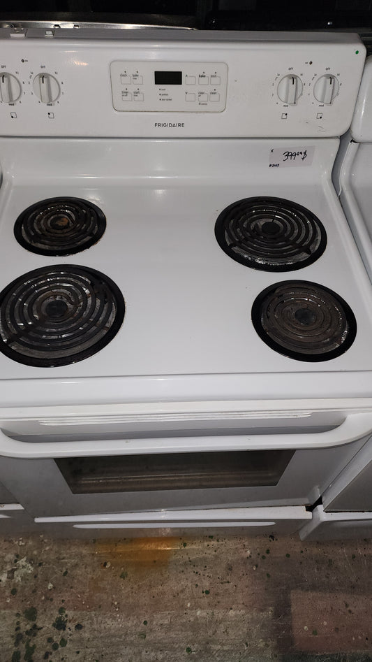 Frigidaire Frigidaire stove in white