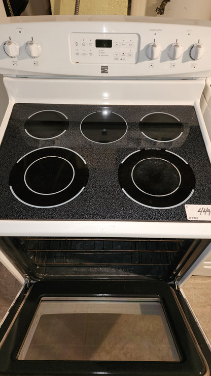 Kenmore Kenmore stove in white