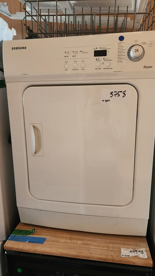 Samsung Samsung dryer in white