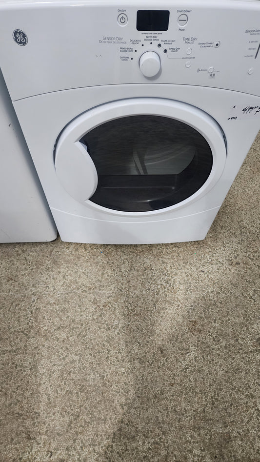 Ge Ge dryer in white