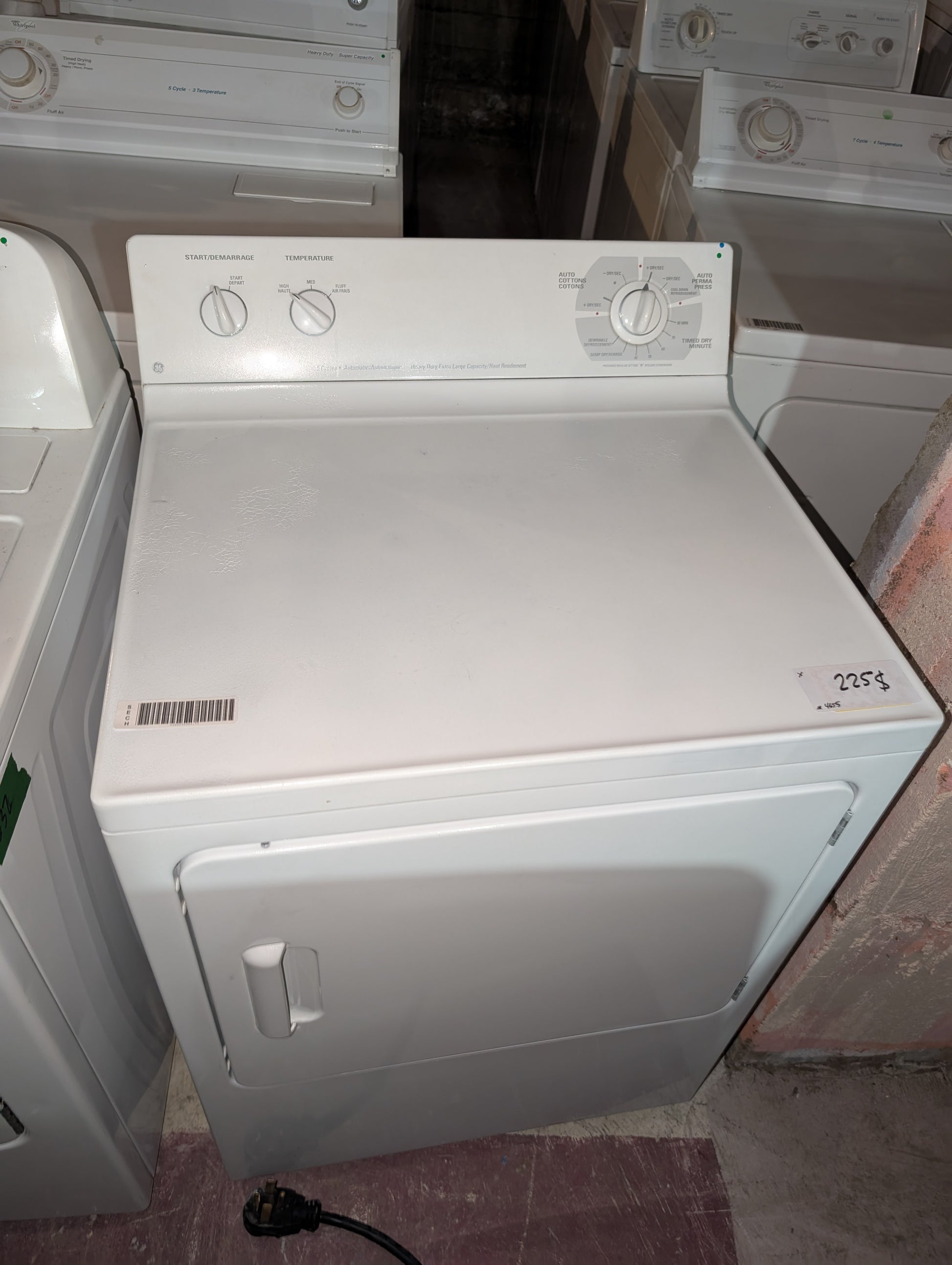 Ge Ge dryer in white