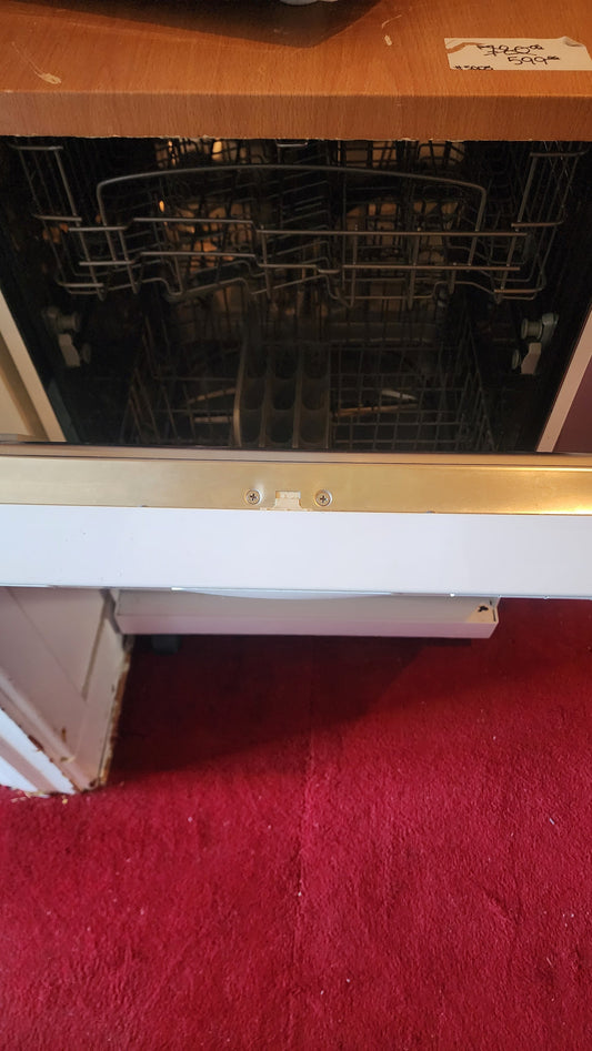 Ge – Dishwasher – 270" – white – Refurbished - Excellent Condition