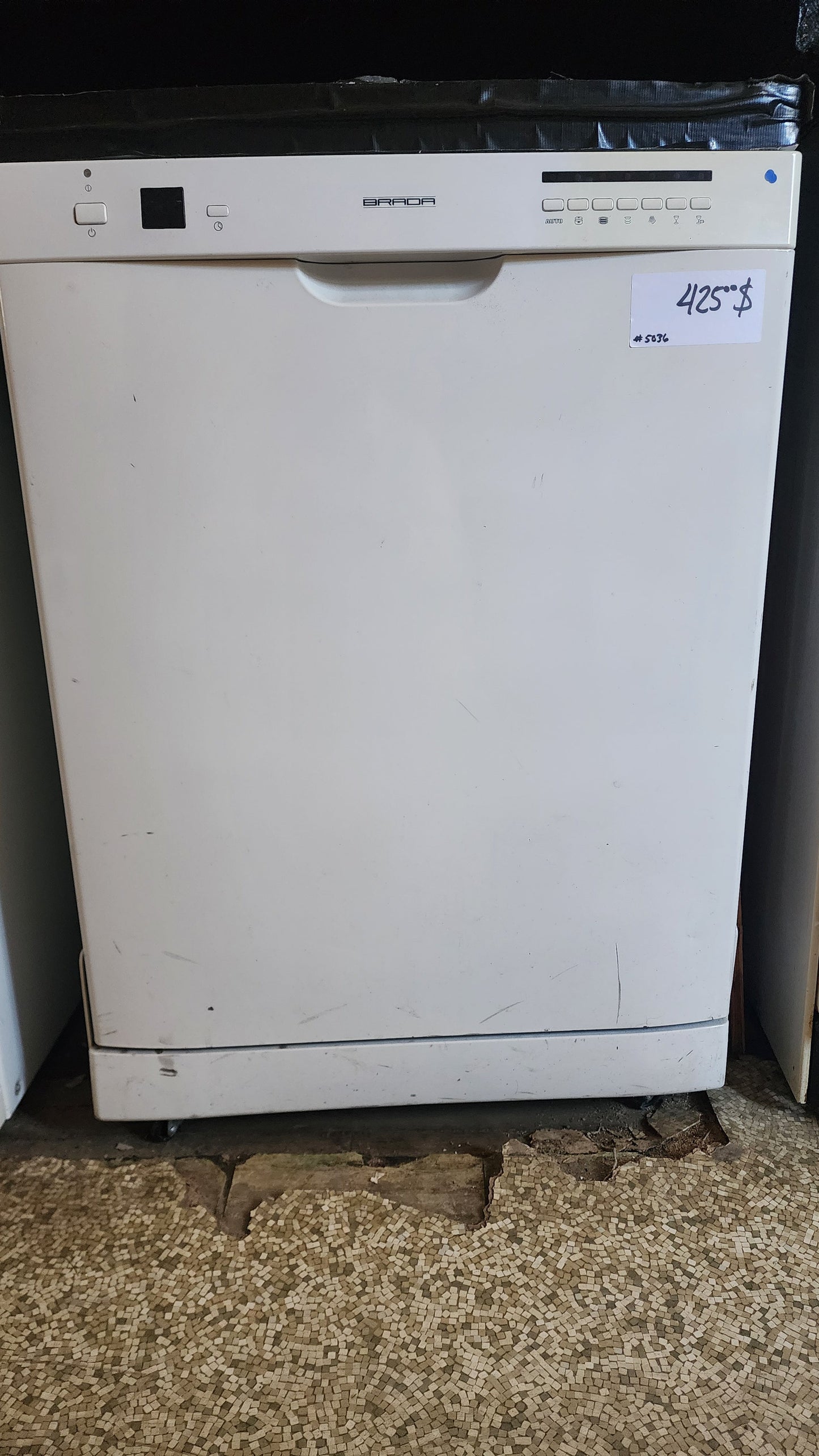 Brada – Lave-vaisselle – 270" – blanc – Remis à neuf - Excellent état - Lave-vaisselle usagé inspecté et testé