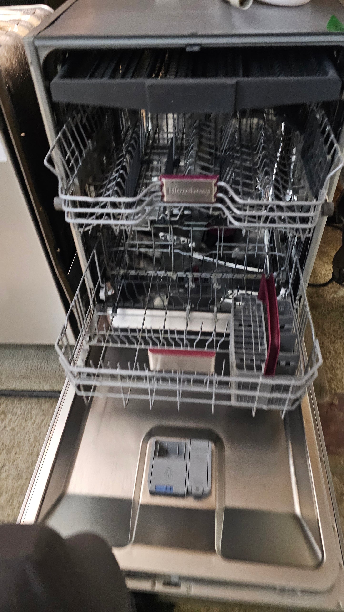 Bloomberg dishwasher - stainless SKU#5086
