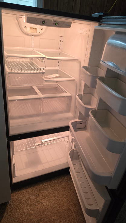 Amana refrigerator 30"X66"X27"