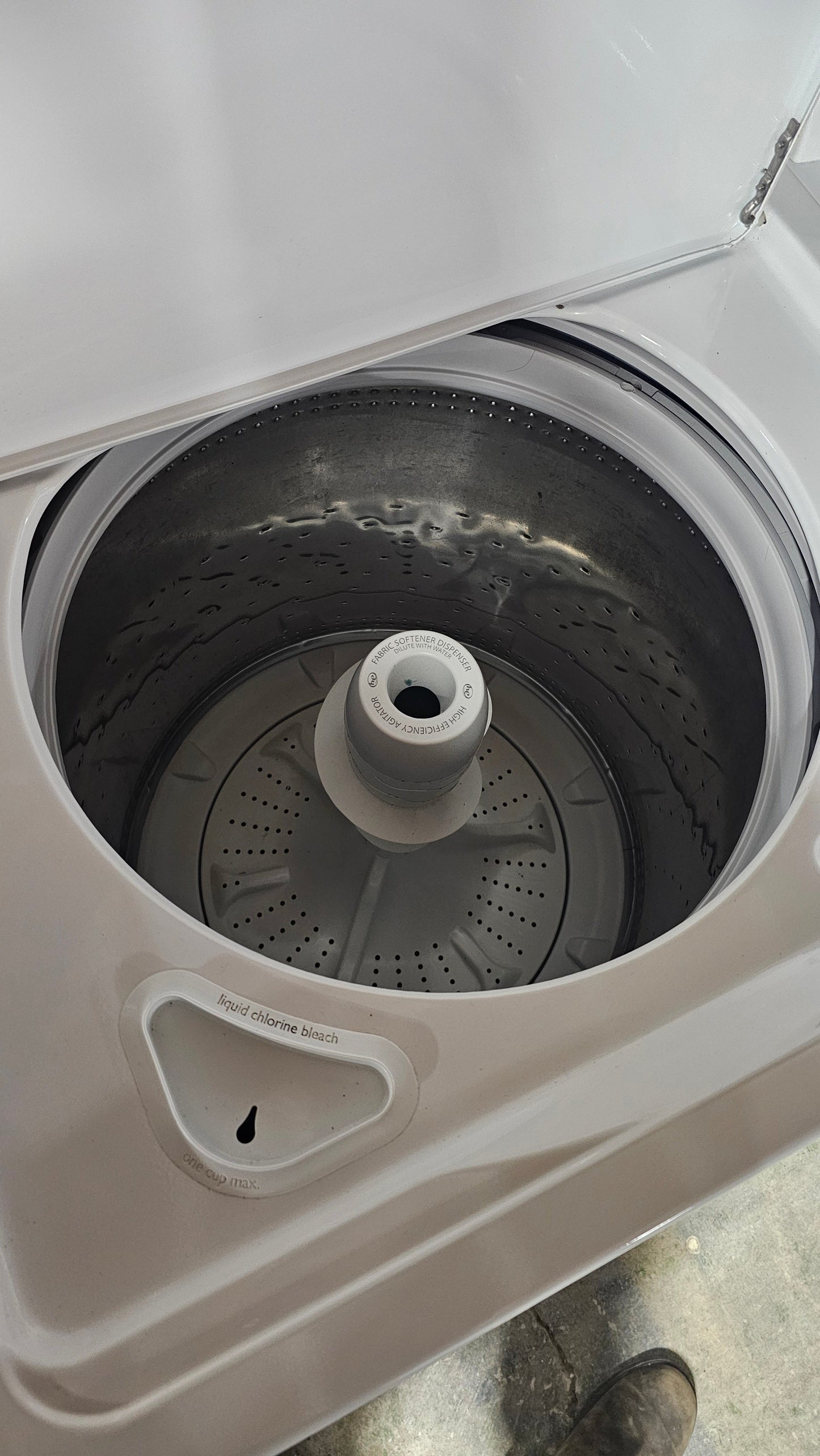 Tourbillon – Machine à laver et Sécheuse Ensemble – Blanc – Utilisé