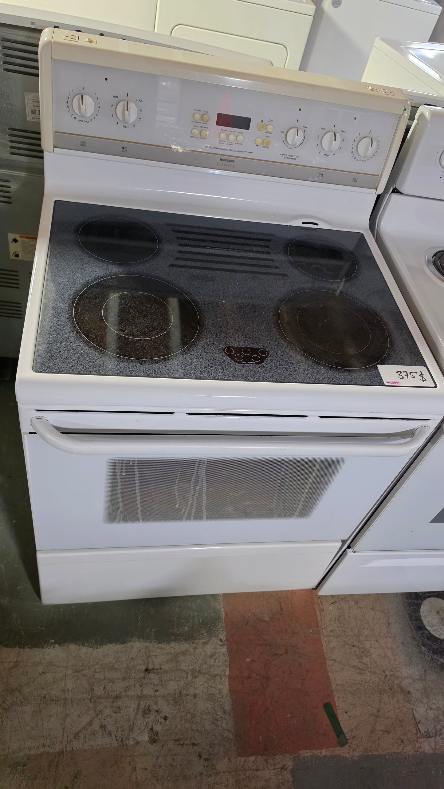 Frigidaire Gallery stove - white SKU#2505