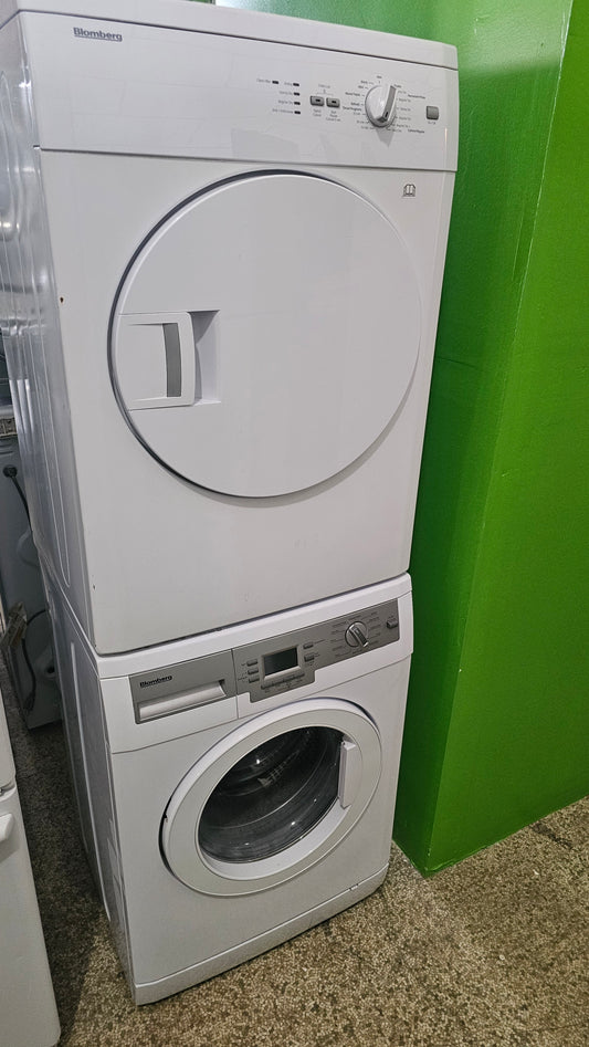 Lave-linge à chargement frontal Bloomberg