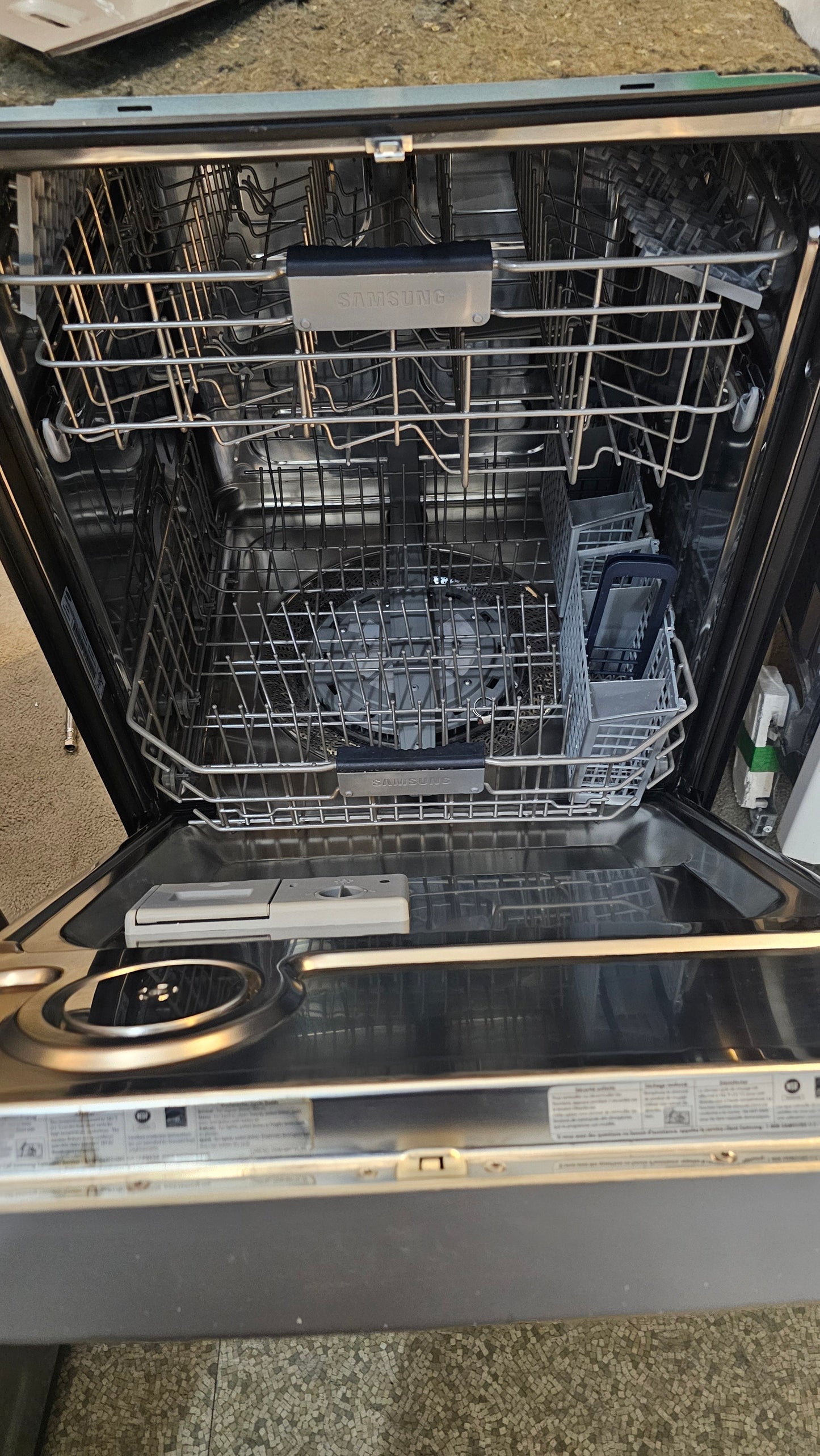 Samsung – Dishwasher – silver – Used