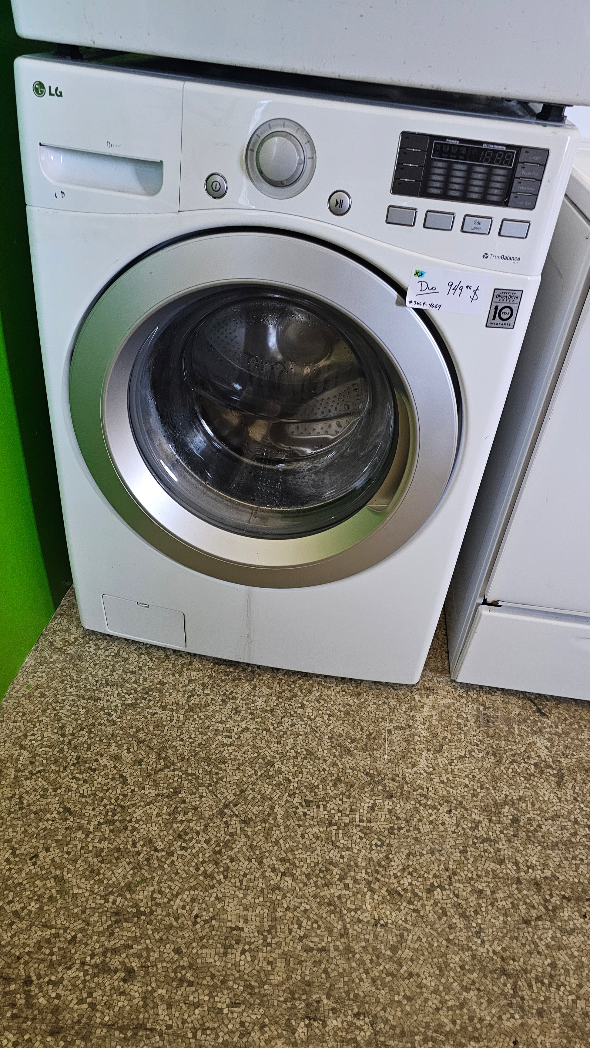 Laveuse à chargement frontal de marque TBD