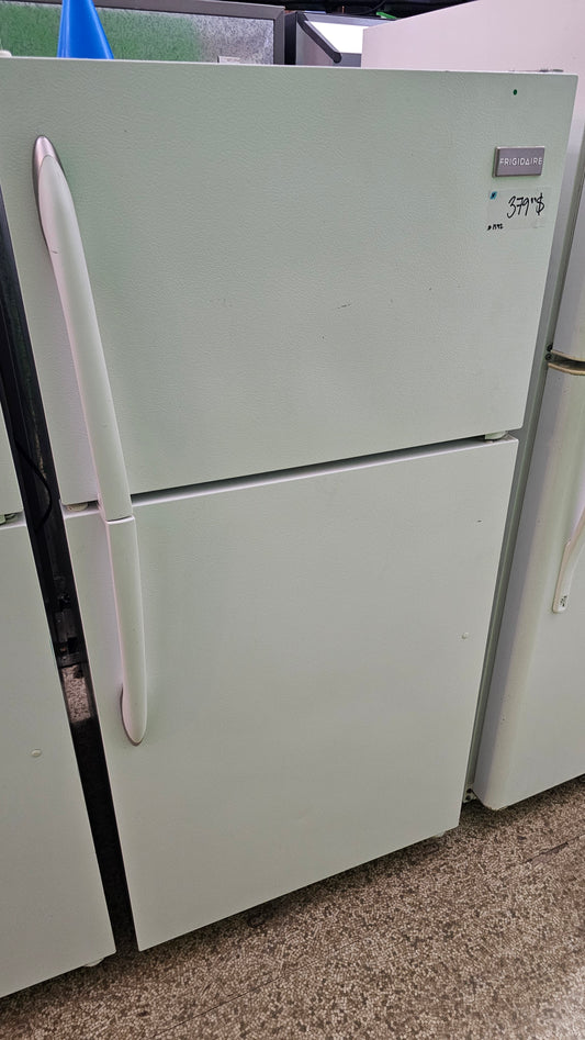 Frigidaire refrigerator- white SKU#1592