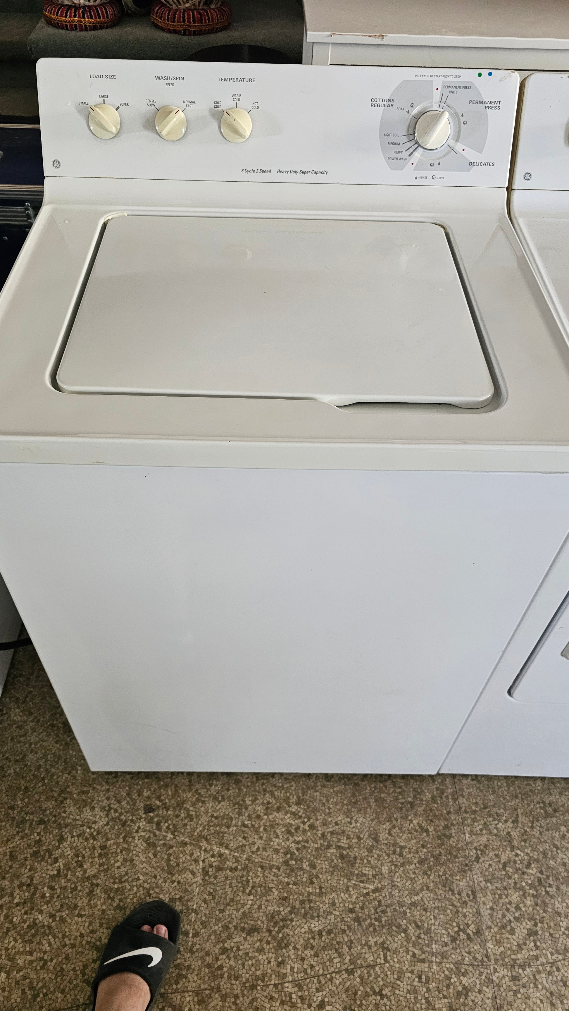 Laveuse à chargement par le dessus de marque à déterminer