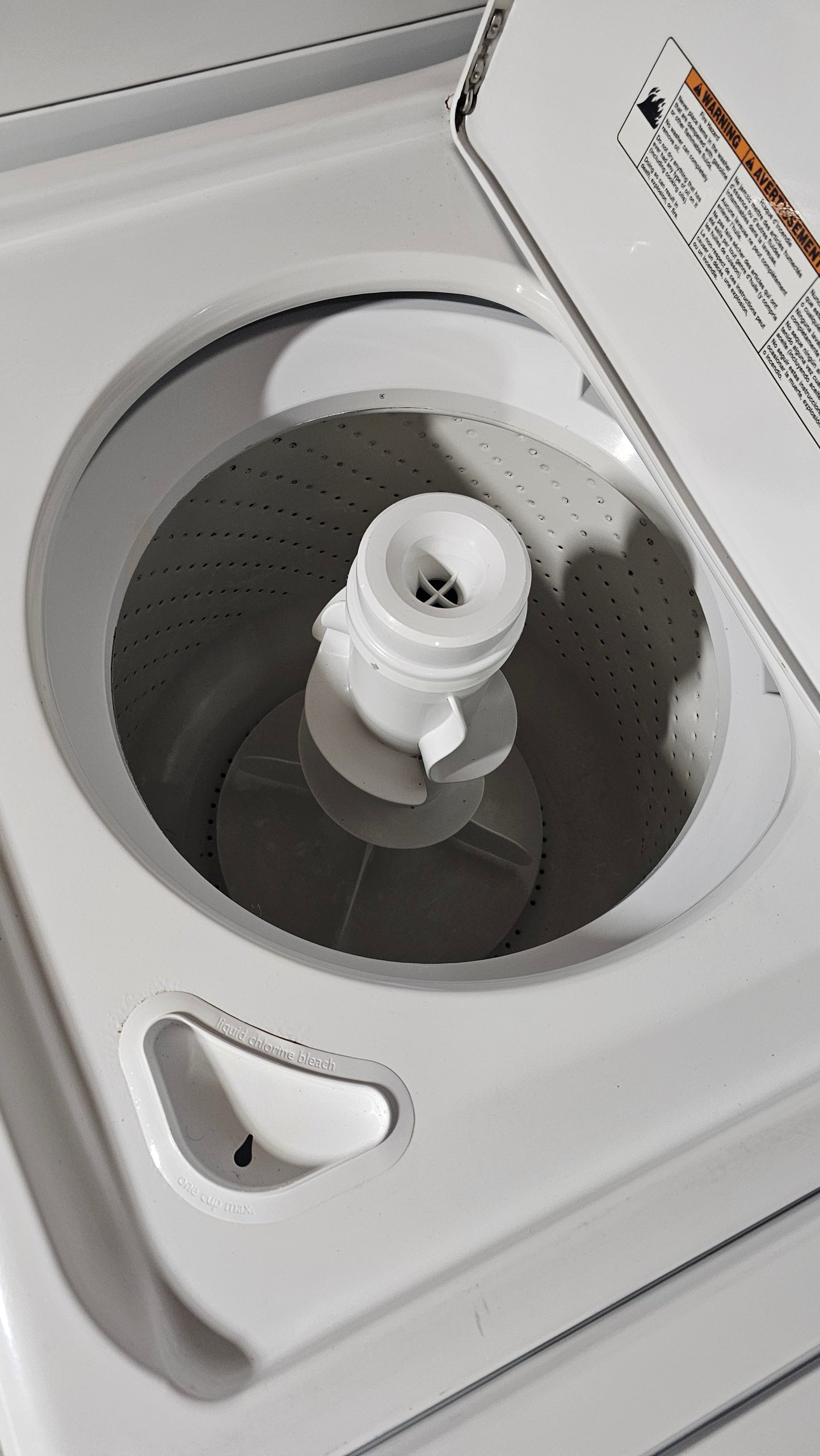 Laveuse Maytag à charge supérieure – Blanche