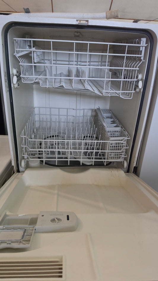 Ge dishwasher - white SKU#5108