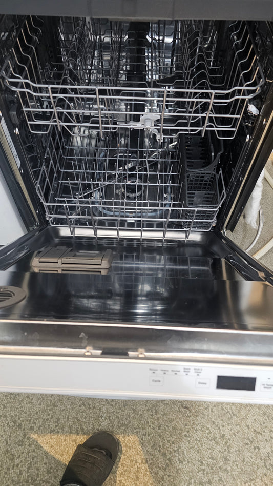 Whirlpool Dishwasher – White