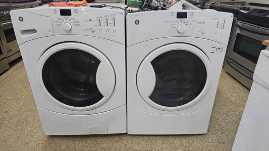 GE à chargement frontal Machine à laver et Sécheuse Ensemble – SKU Blanc #3457-4457