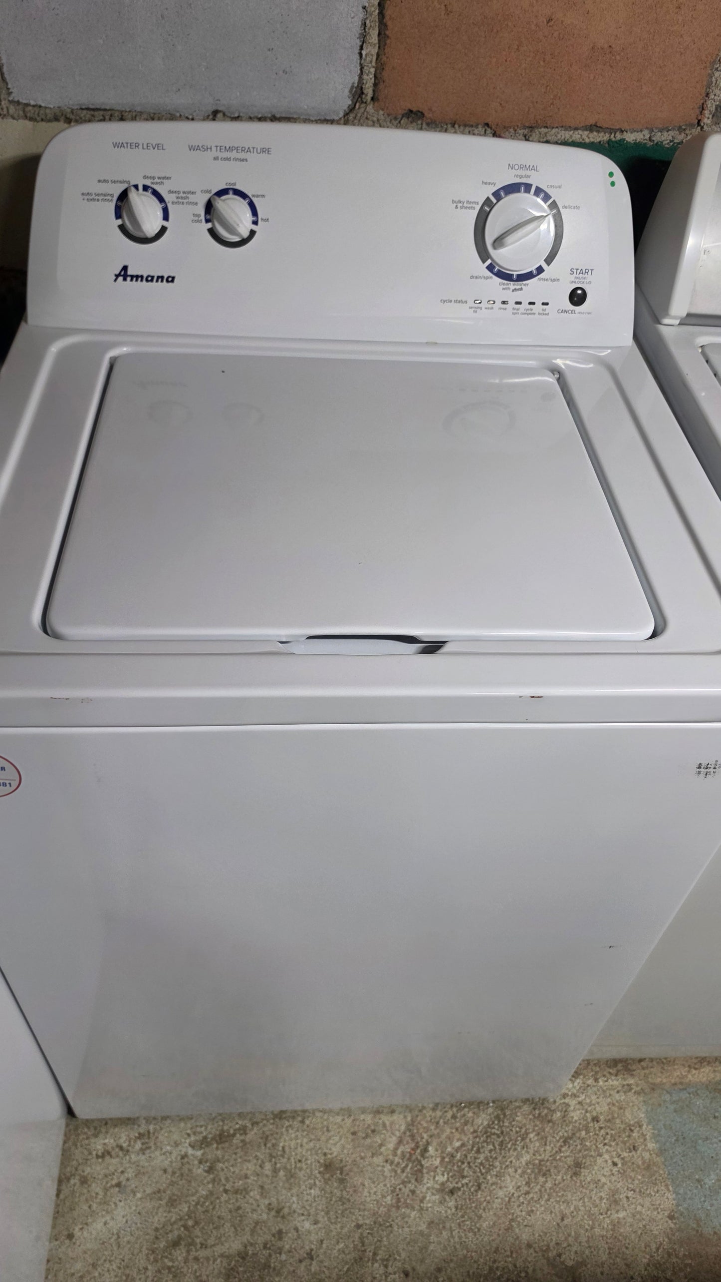 Amana top load washer - white SKU#3811